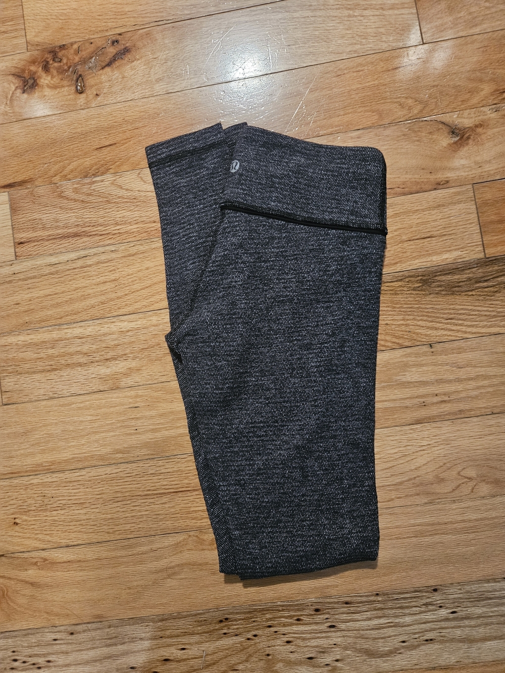 Lululemon Heathered Charcoal High-Rise Leggings — Estimated Size 6